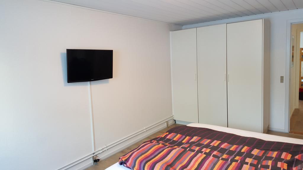 Vandrehuset 2 Og 3 Nuuk Room photo
